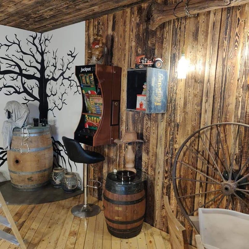 Hjemmebygget gildesal Hjemmebygget gildesal